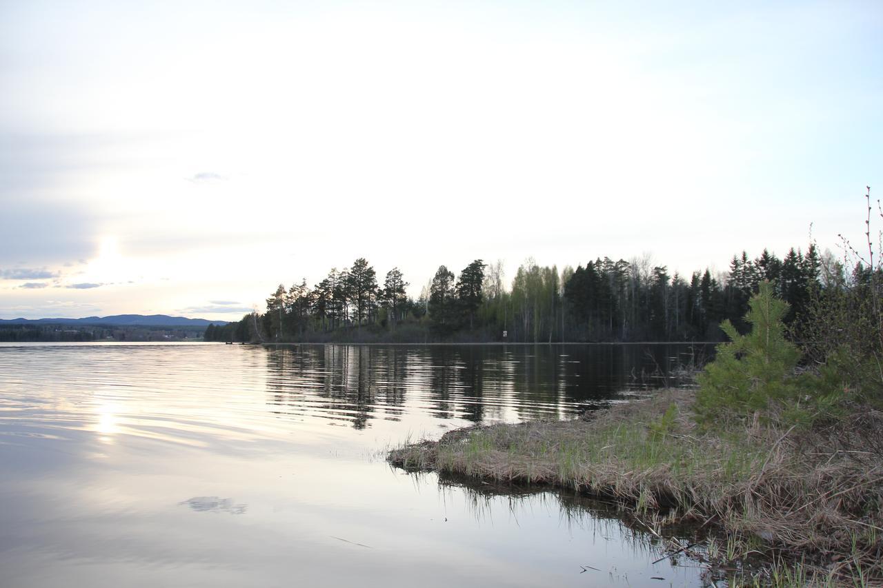Mora Vandrarhem Och Gaesthem Vinas Exterior photo