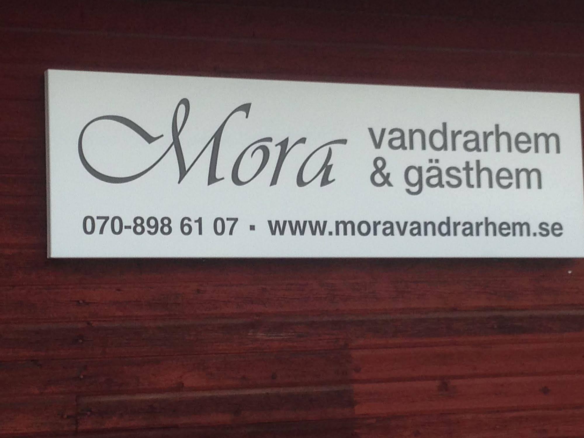 Mora Vandrarhem Och Gaesthem Vinas Exterior photo